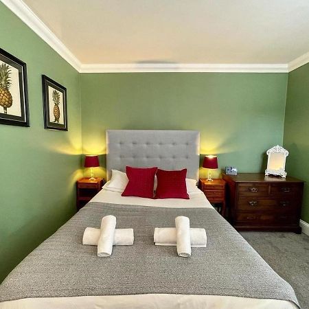 Regency Apartment - Marine Square By Crown Gardens Holiday Homes 브라이턴 외부 사진