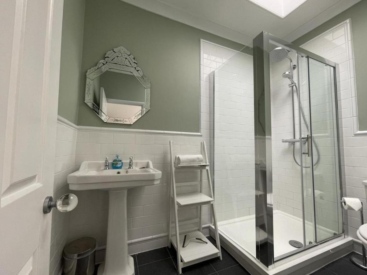 Regency Apartment - Marine Square By Crown Gardens Holiday Homes 브라이턴 외부 사진